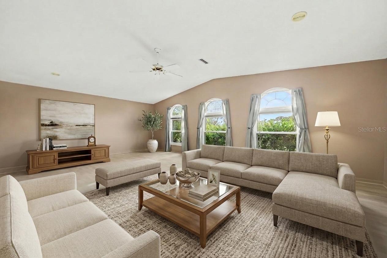 LADY LAKE ORANGE BLOSSOM GARDENS UNIT 15 - Residential