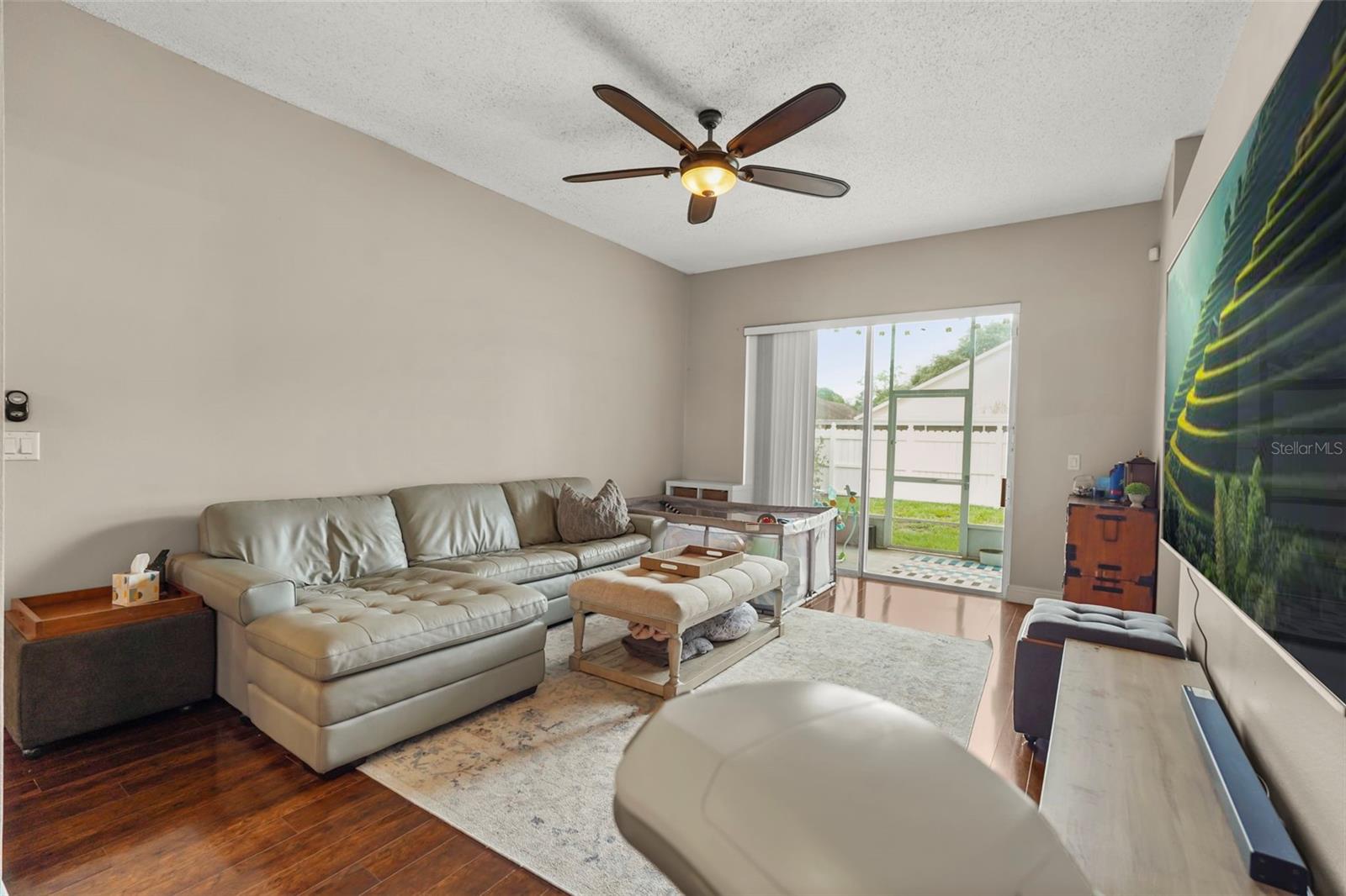 ROSE POINTE - Residential