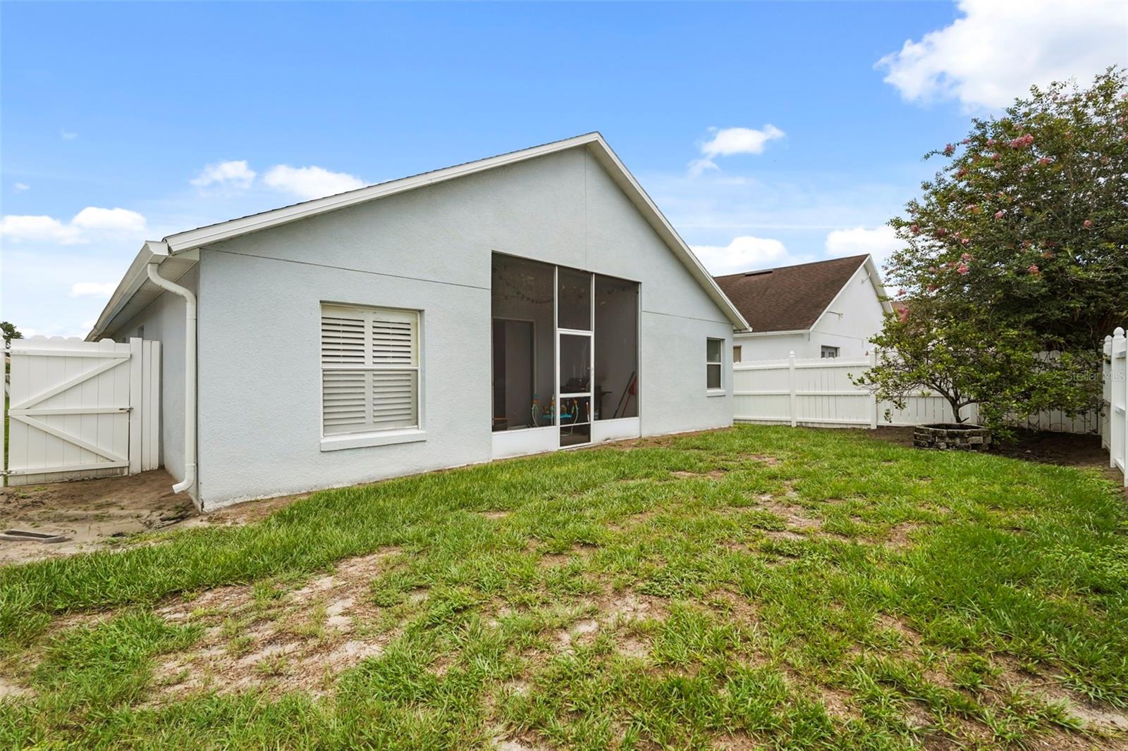 ROSE POINTE - Residential