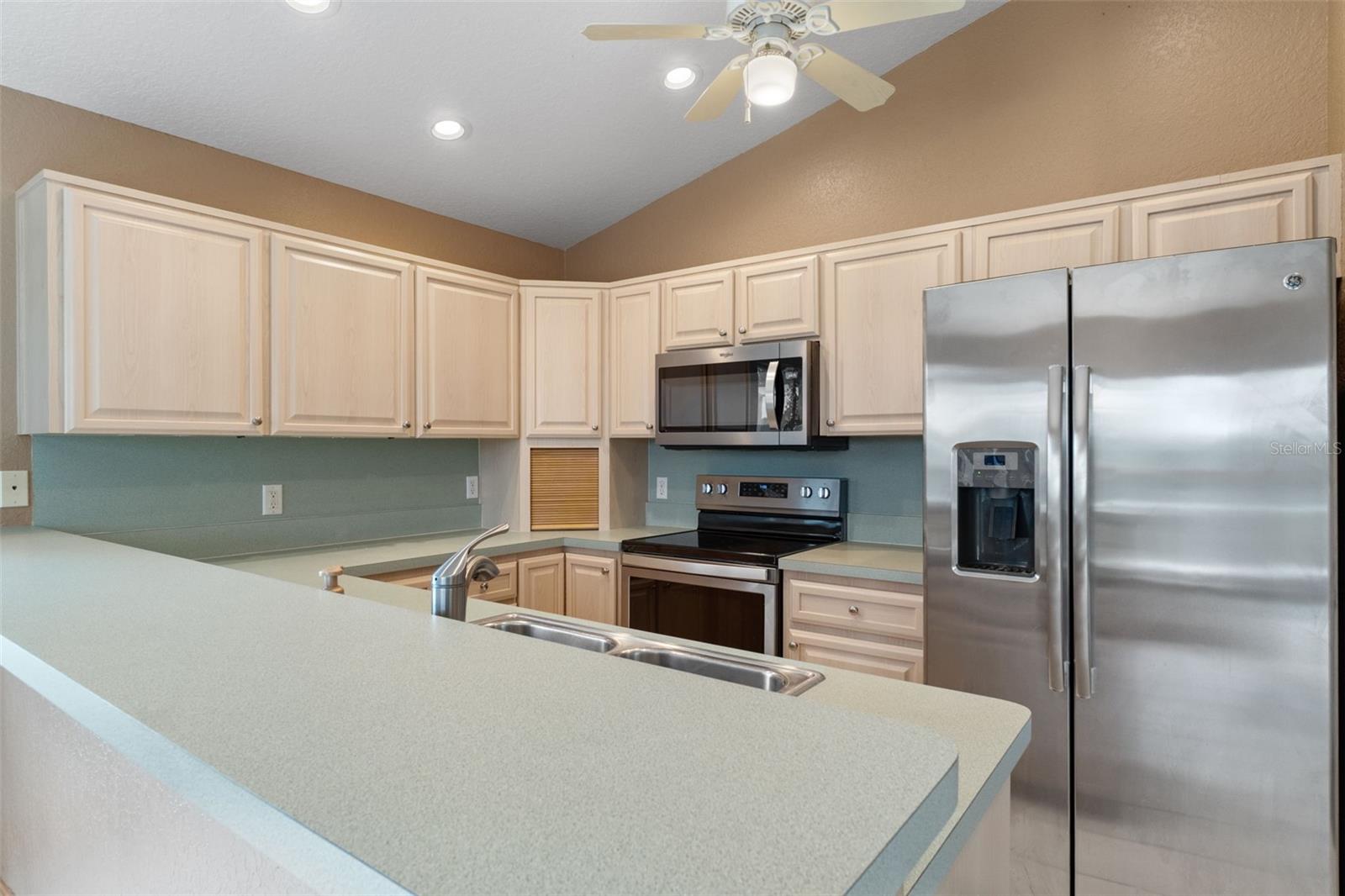 SPRING HILL - Residential
