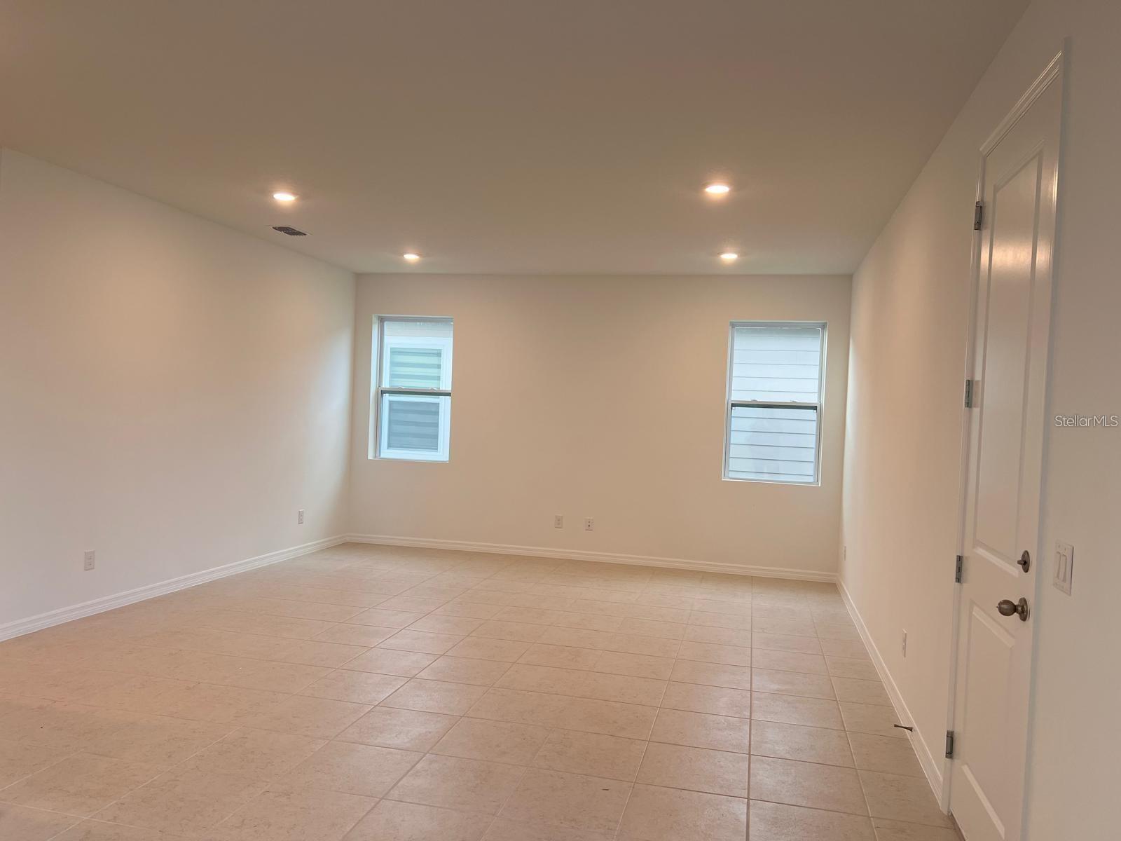 NORTHLAKE AT OVATION PHASE 1 - Residential Lease