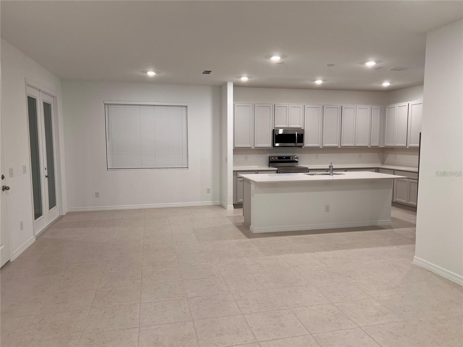 NORTHLAKE AT OVATION PHASE 1 - Residential Lease