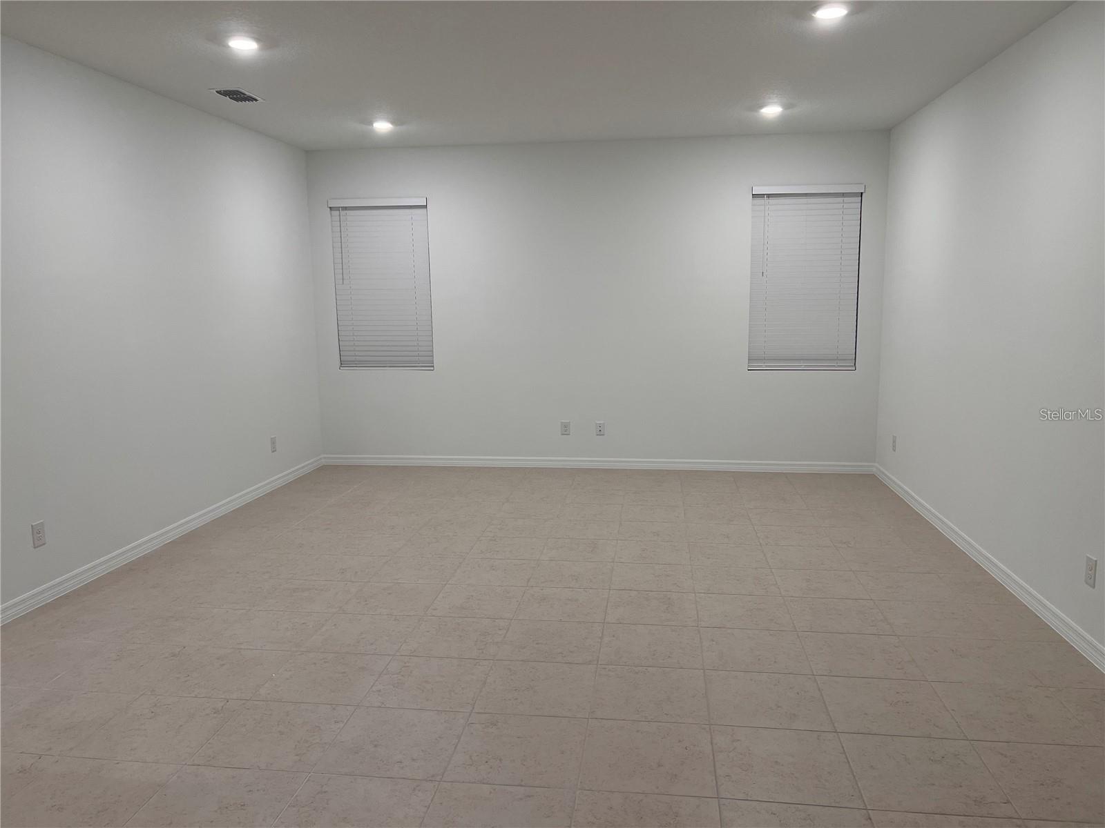 NORTHLAKE AT OVATION PHASE 1 - Residential Lease