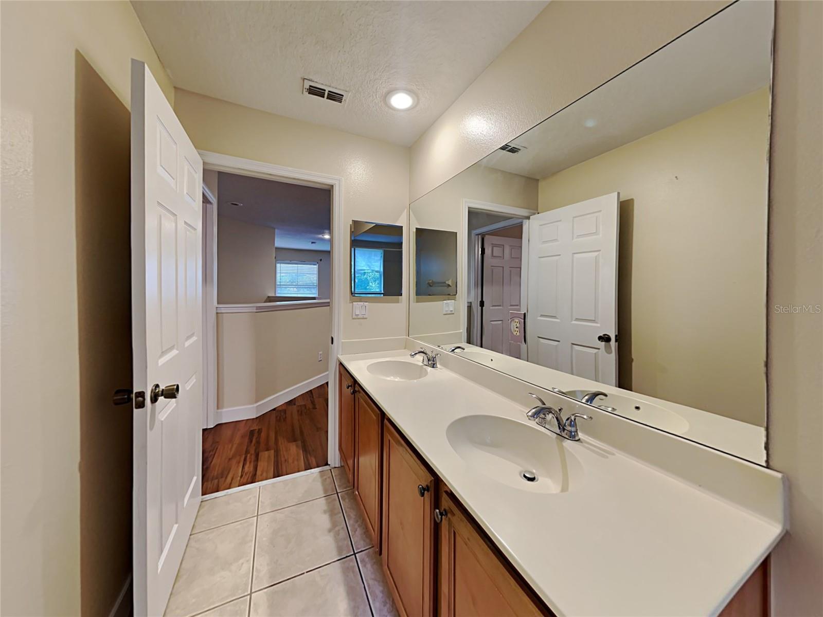 PARKSIDE AT ERROL ESTATES - Residential Lease