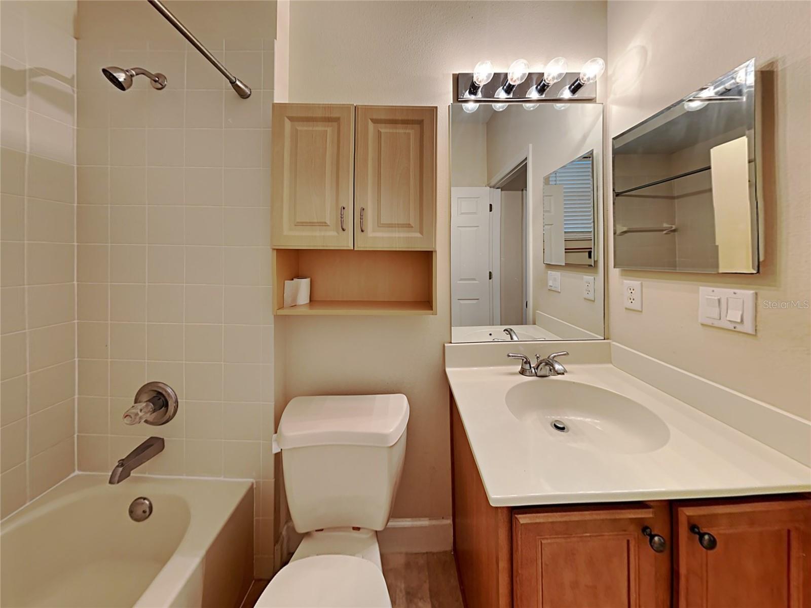 PARKSIDE AT ERROL ESTATES - Residential Lease