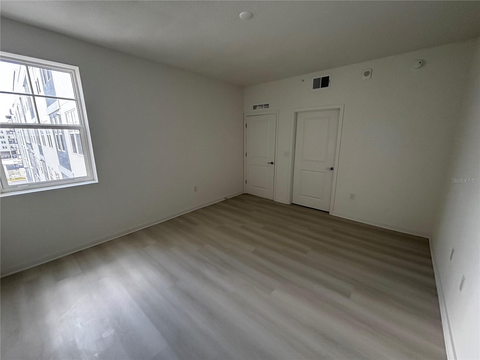 MILLENIA PK TOWER II - Residential Lease