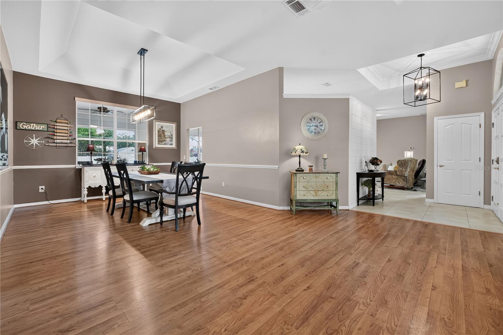 CRYSTAL LAKE ESTATES - Residential
