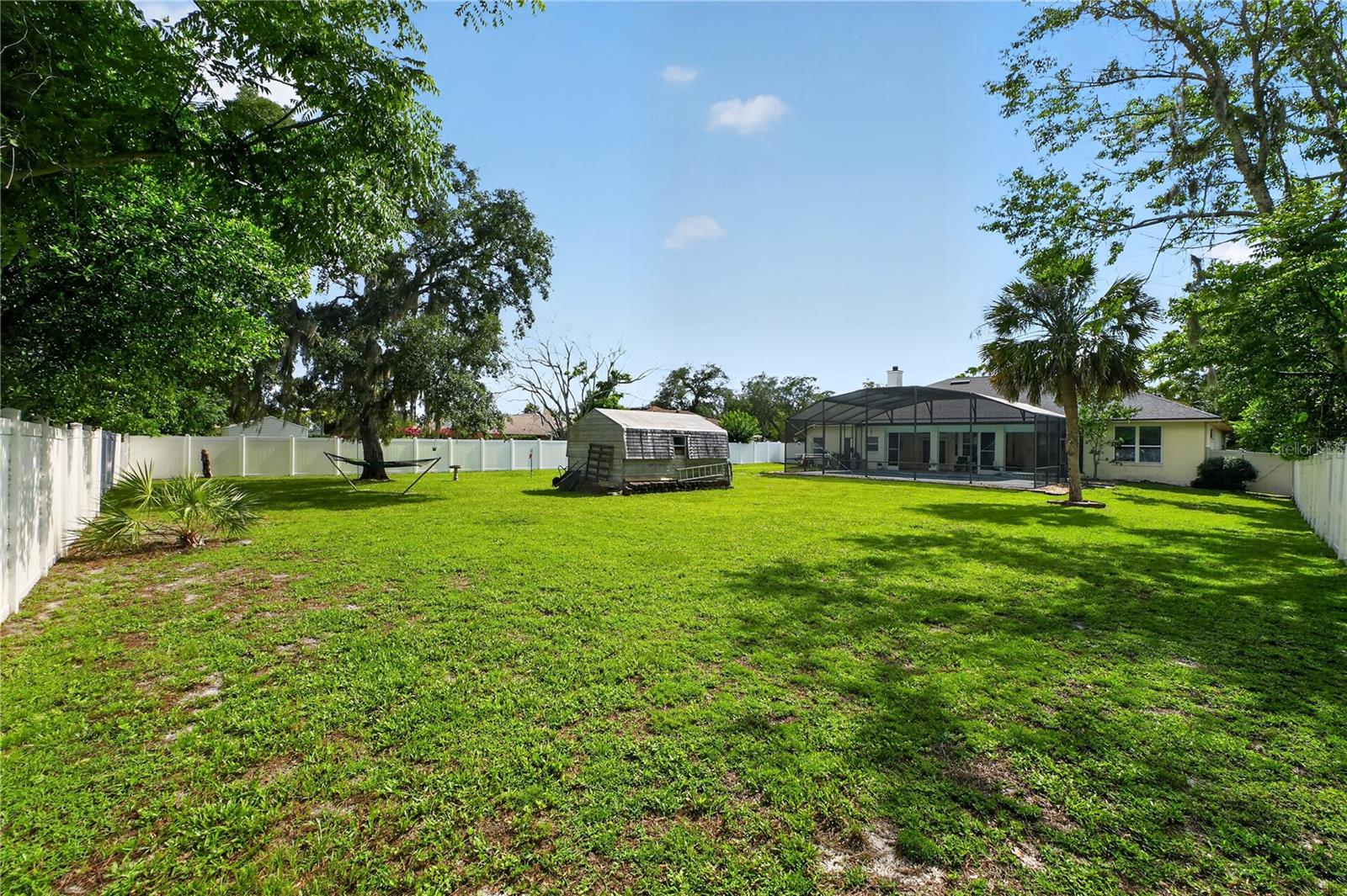 CRYSTAL LAKE ESTATES - Residential