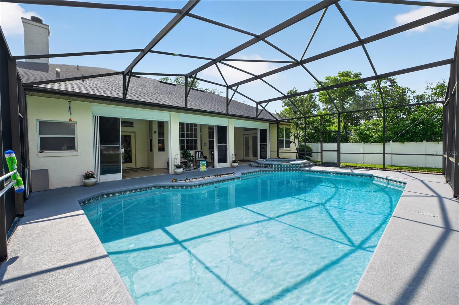 CRYSTAL LAKE ESTATES - Residential