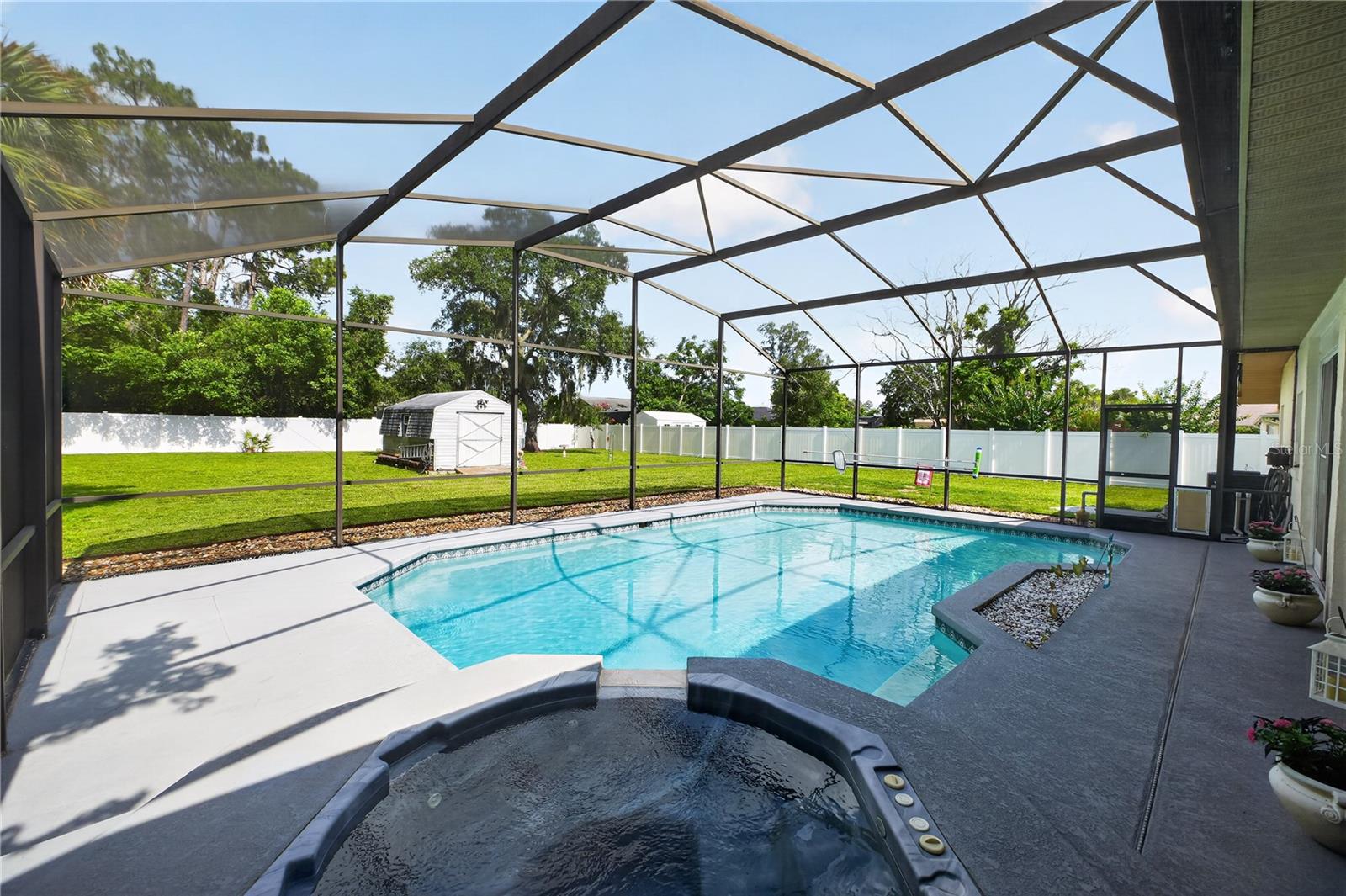 CRYSTAL LAKE ESTATES - Residential