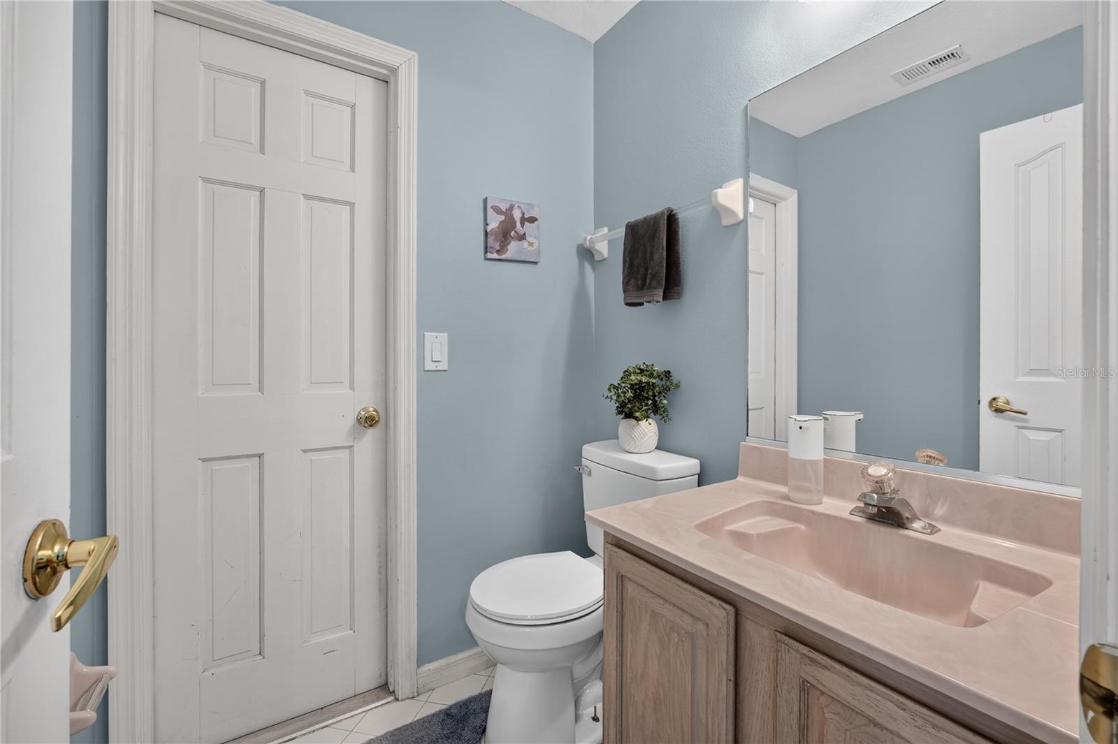 CRYSTAL LAKE ESTATES - Residential