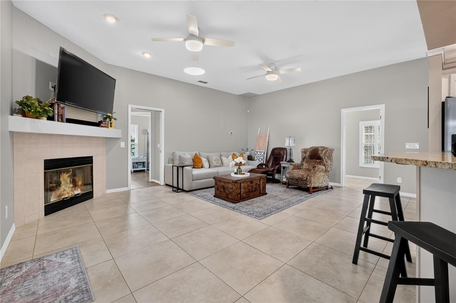 CRYSTAL LAKE ESTATES - Residential