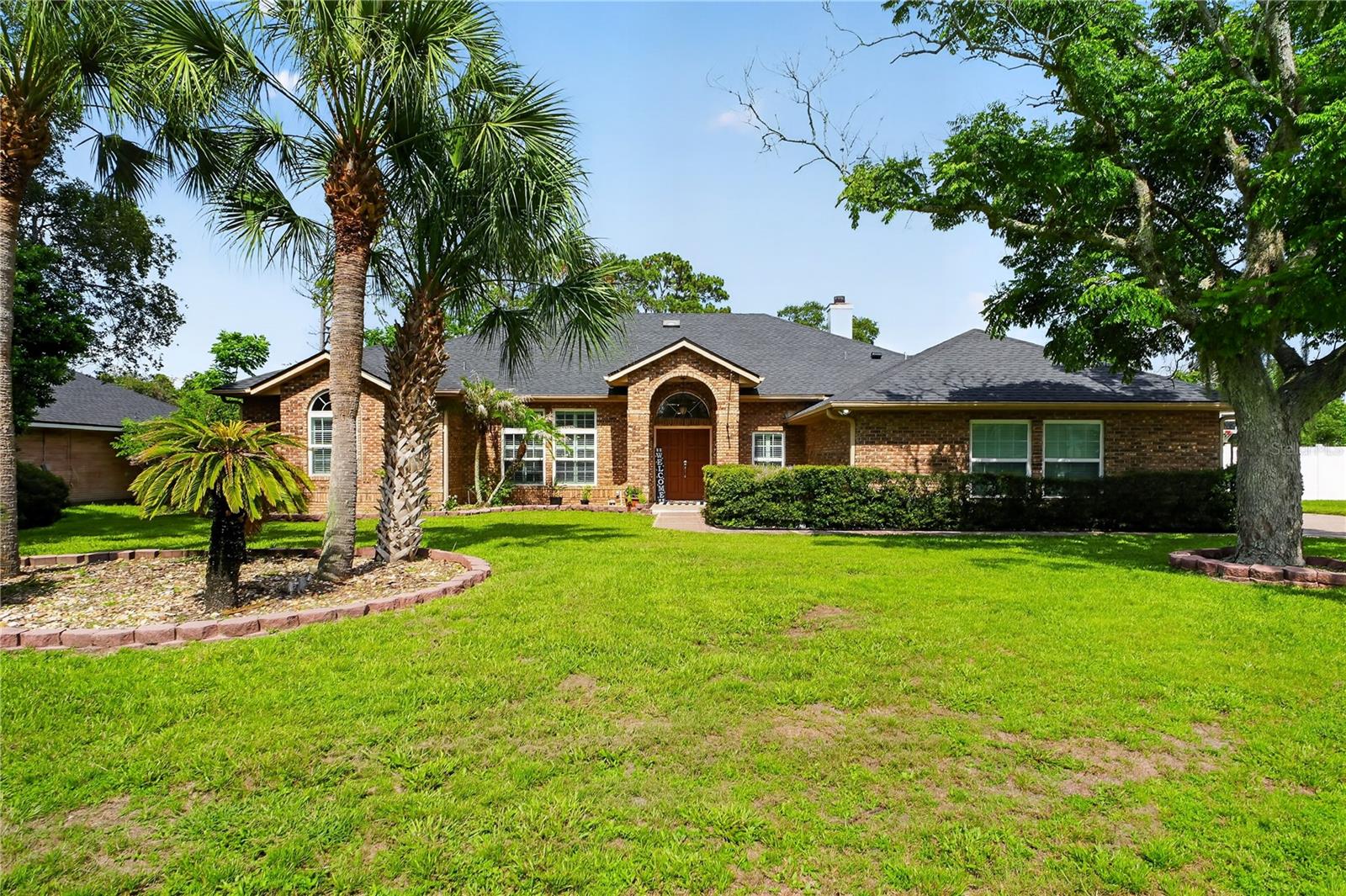 CRYSTAL LAKE ESTATES - Residential