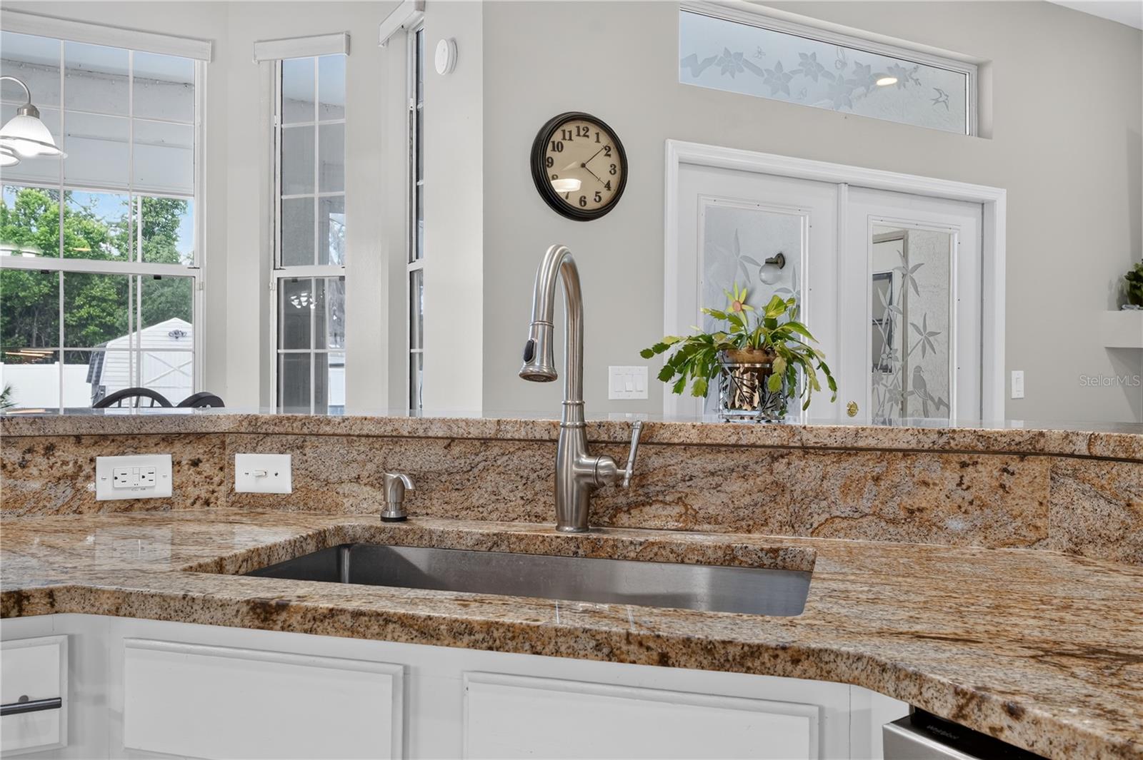 CRYSTAL LAKE ESTATES - Residential