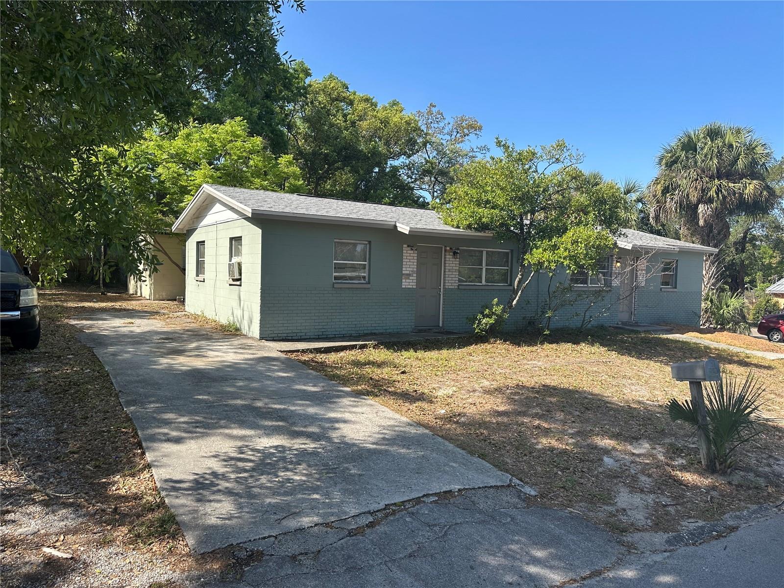 This concrete block duplex delivers a compelling investment opportunity in one of Tampa's most consistently occupied rental corridors. This high-demand asset offers 2 bedrooms and 1 bathroom, featuring an open layout and generously sized rooms. This proven floor plan attracts and retains quality tenants.
Located minutes from USF, Moffitt Cancer Center, and Busch Gardens, the property benefits from built-in, sustained rental demand driven by young adults, university staff, and medical professionals. Continuous enrollment growth and an expanding medical corridor keep vacancy risk low and occupancy high.
This property is located in an Opportunity Zone for tax advantages. This property offers value-add potential for investors looking to increase rents or improve unit finishes to maximize returns. This makes it a highly attractive opportunity for investors seeking stable rental income, and long-term appreciation in a thriving market.
Two separate water meters for each unit, tenant paid. Solid concrete block construction, Flood Zone X, RS-50 zoning, and a straightforward unit configuration make this a low-maintenance, easy-to-manage asset. Strong cash flow potential. Schedule your showing today.