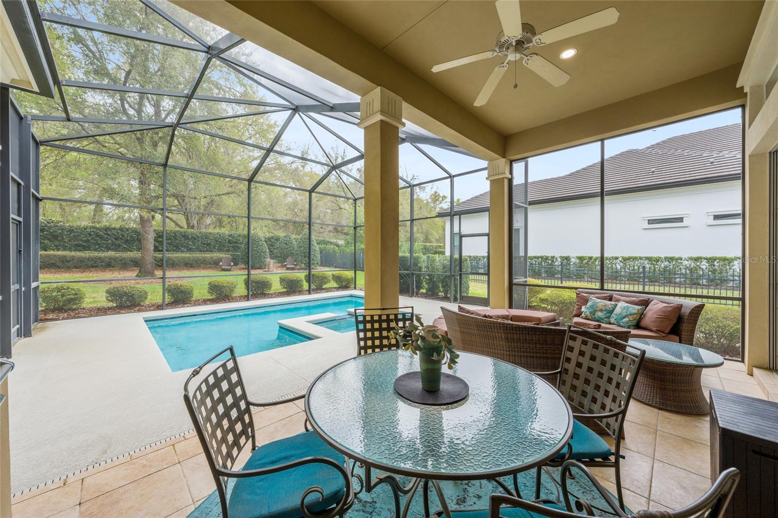RLR GOLDEN OCALA - Residential