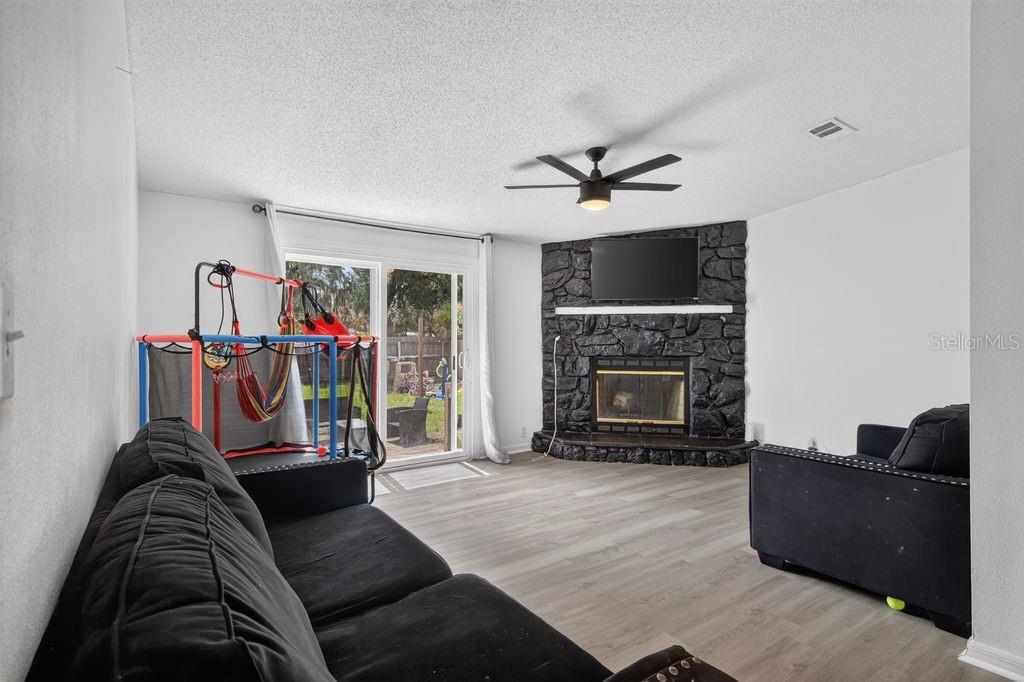 OAK HAMMOCK ESTATES - Residential