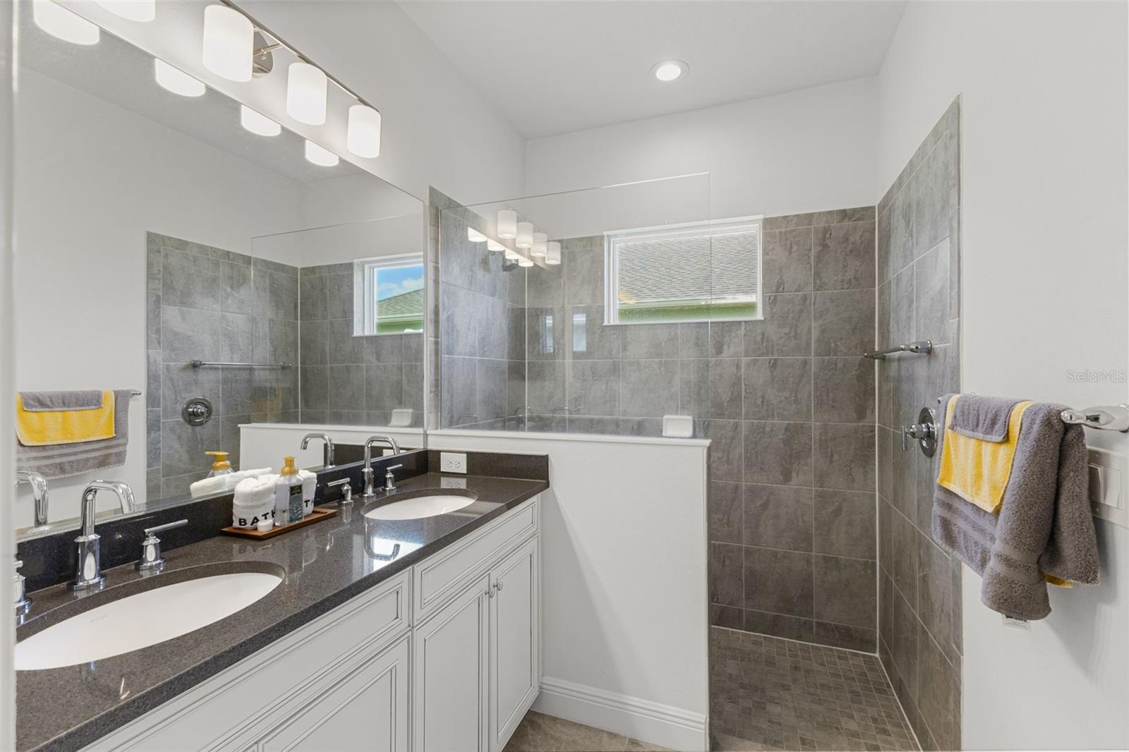 CANOE CREEK PH I - Residential