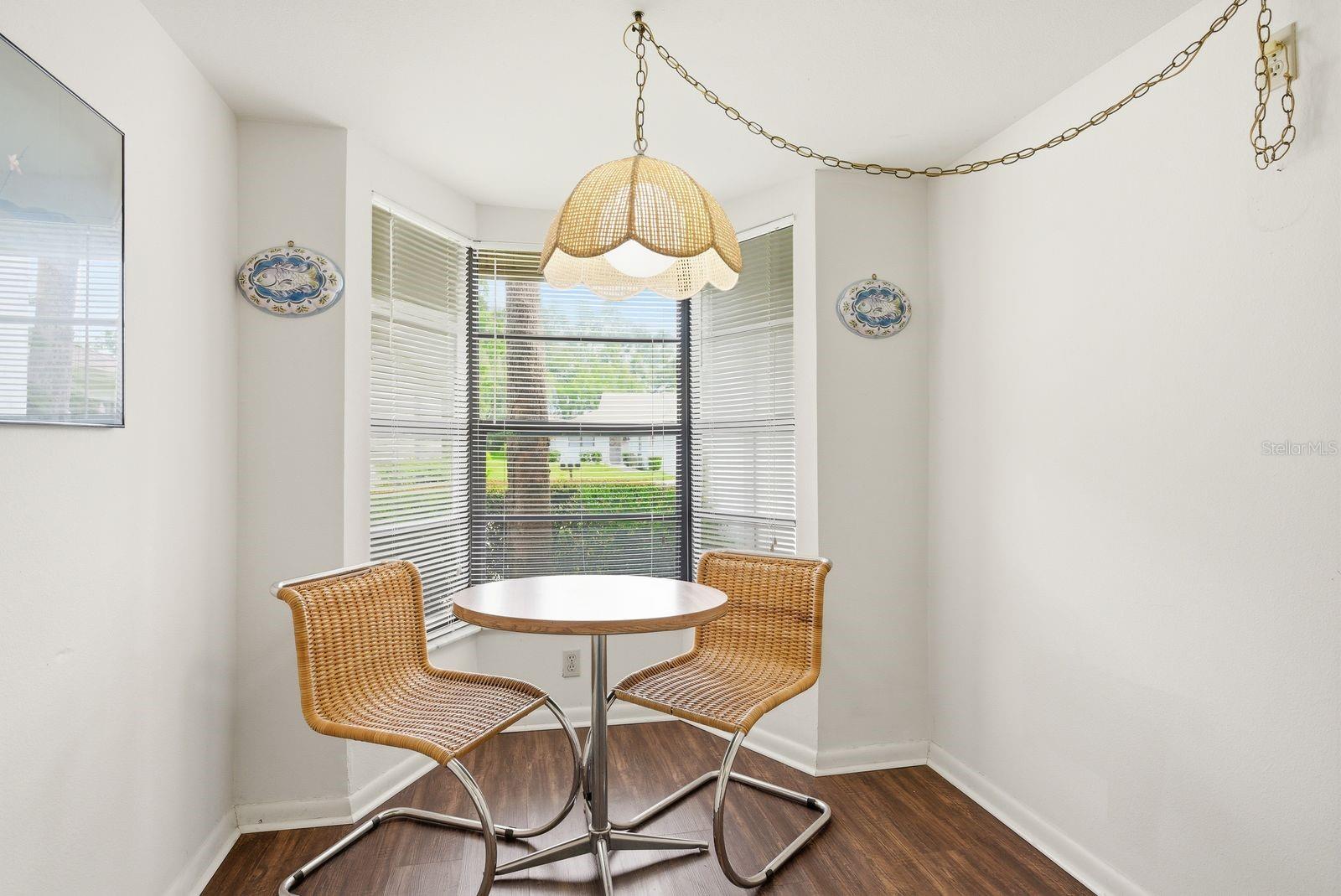 GOLF VIEW VILLAS CONDO 01 - Residential