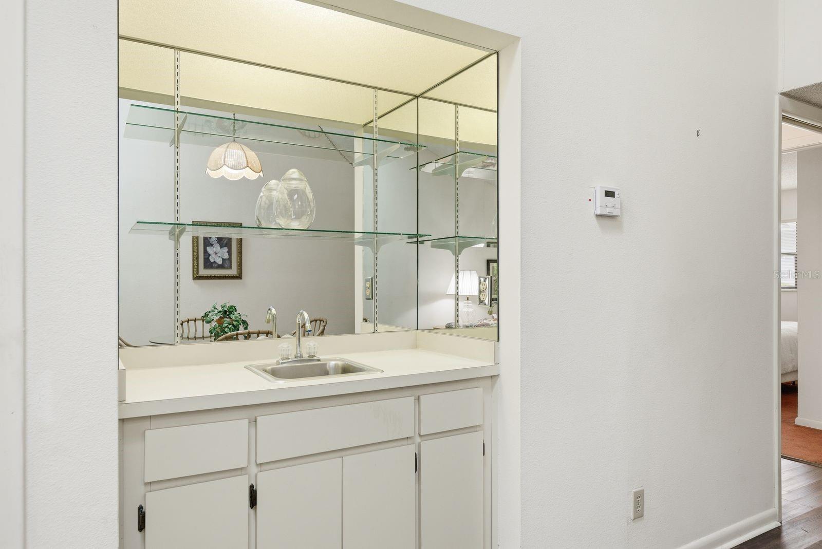GOLF VIEW VILLAS CONDO 01 - Residential
