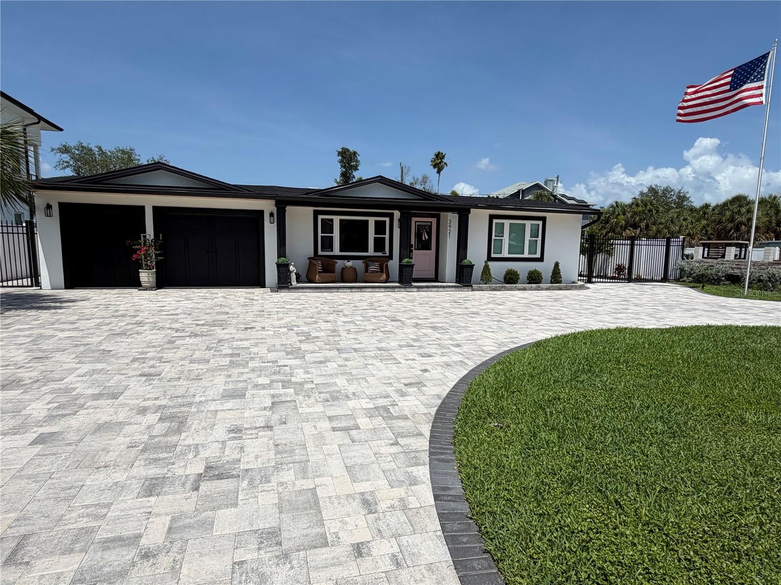 BELLE VISTA SHORES - Residential