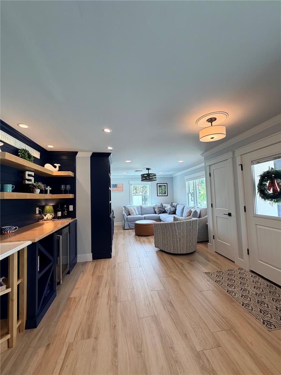 BELLE VISTA SHORES - Residential