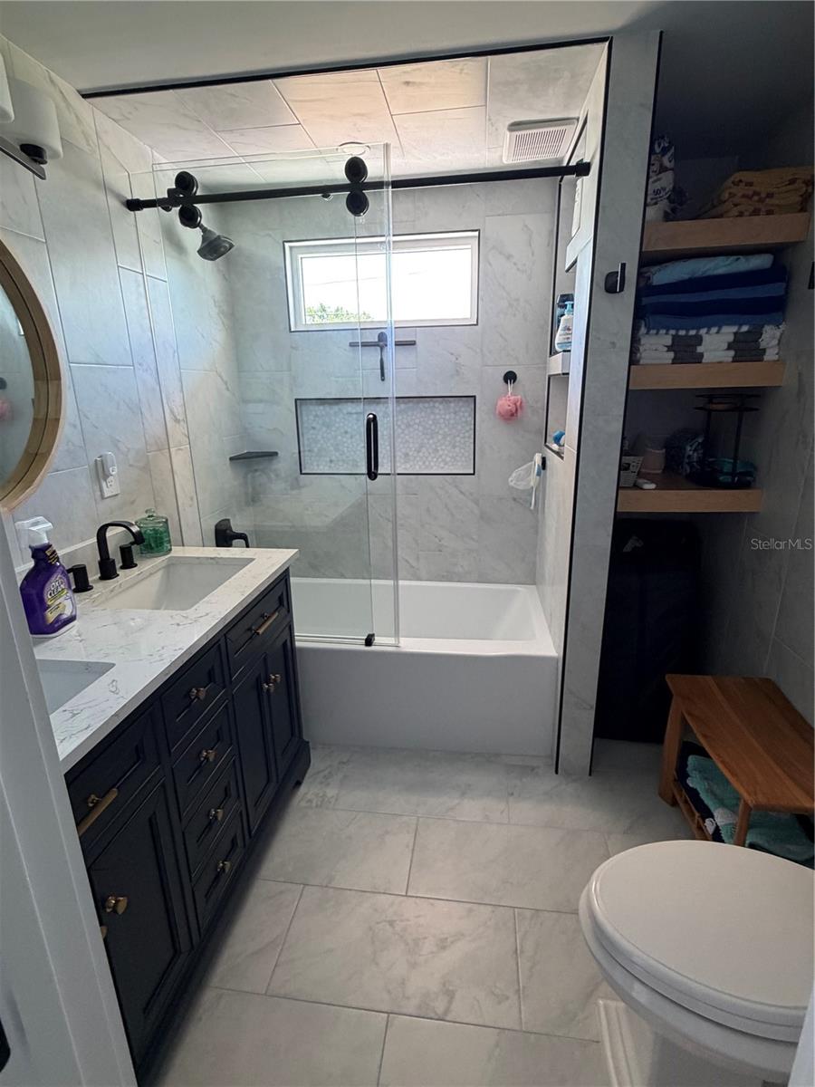 BELLE VISTA SHORES - Residential