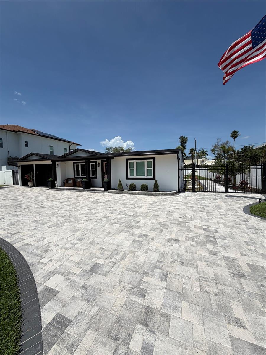 BELLE VISTA SHORES - Residential
