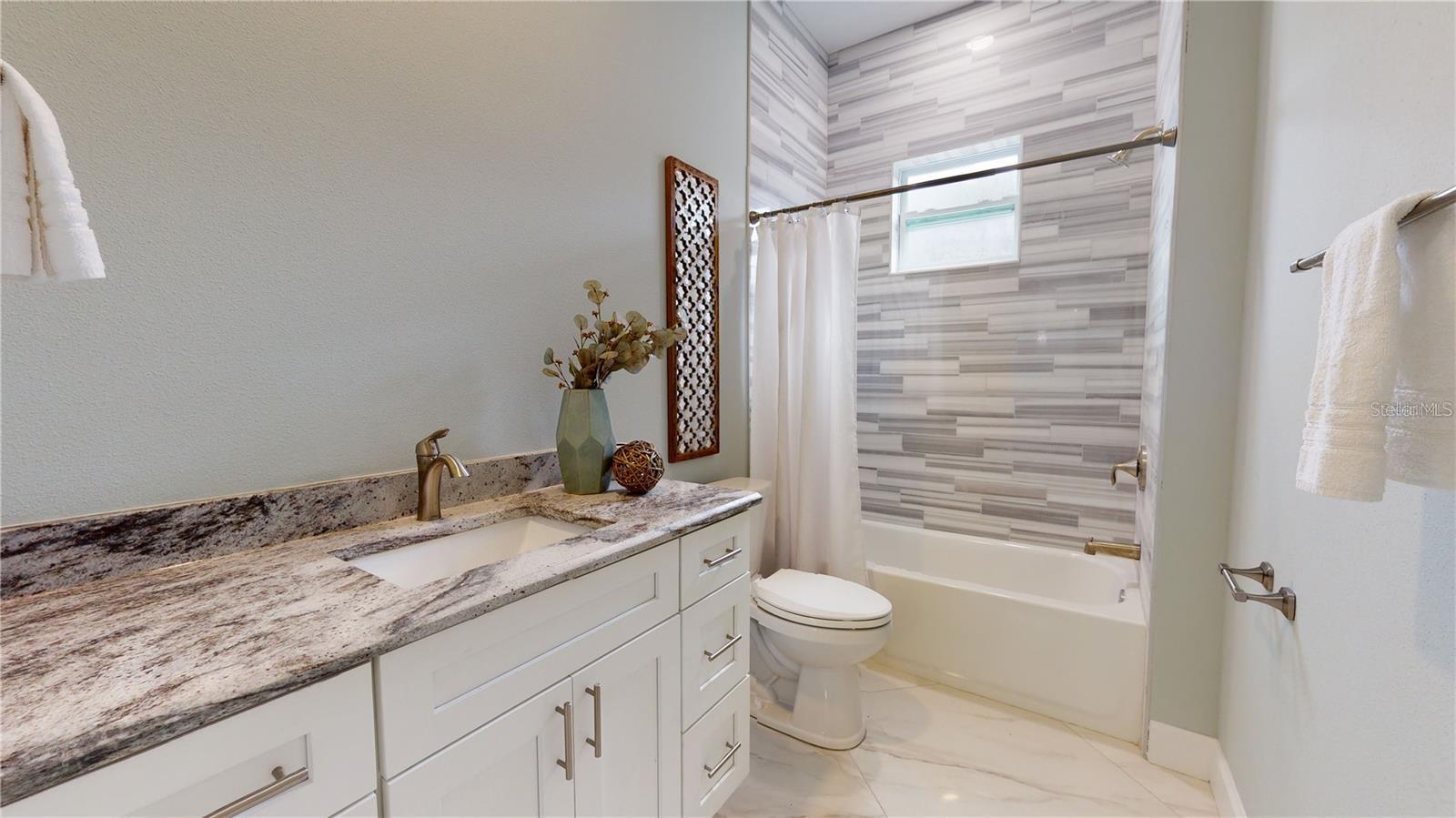 ARCADIAN HEIGHTS - Residential Lease