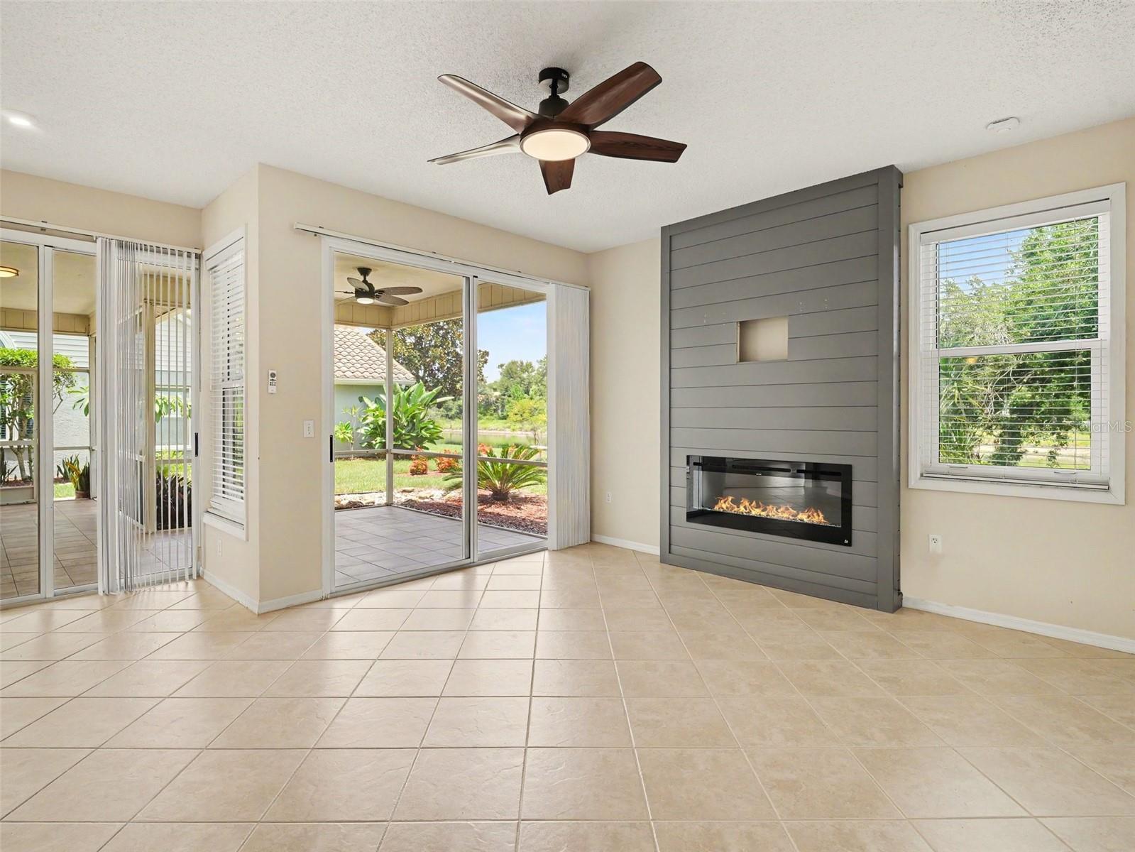 PALM WEST - Residential
