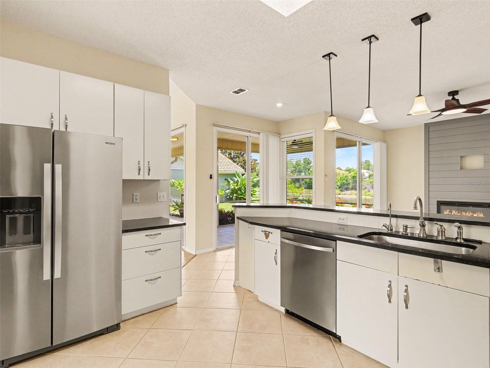 PALM WEST - Residential