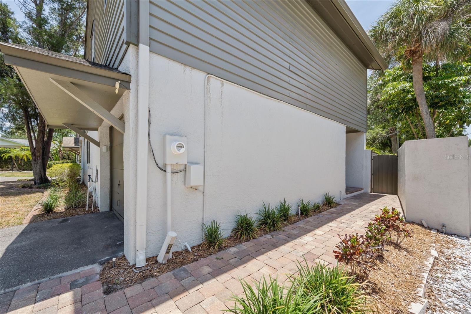 BRETTON WOODS AT WESTSHORE A CONDOMINIUM - Residential