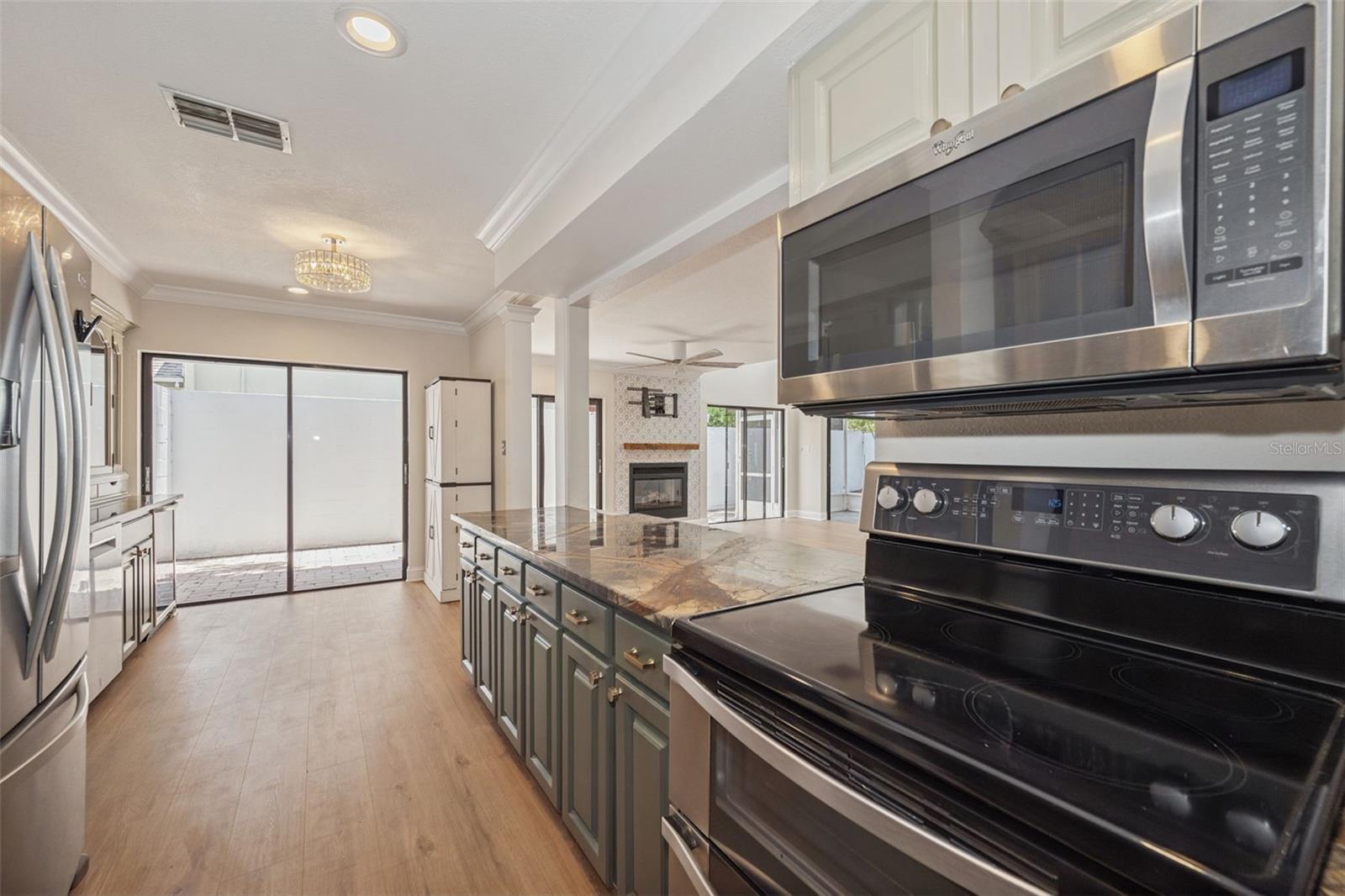 BRETTON WOODS AT WESTSHORE A CONDOMINIUM - Residential