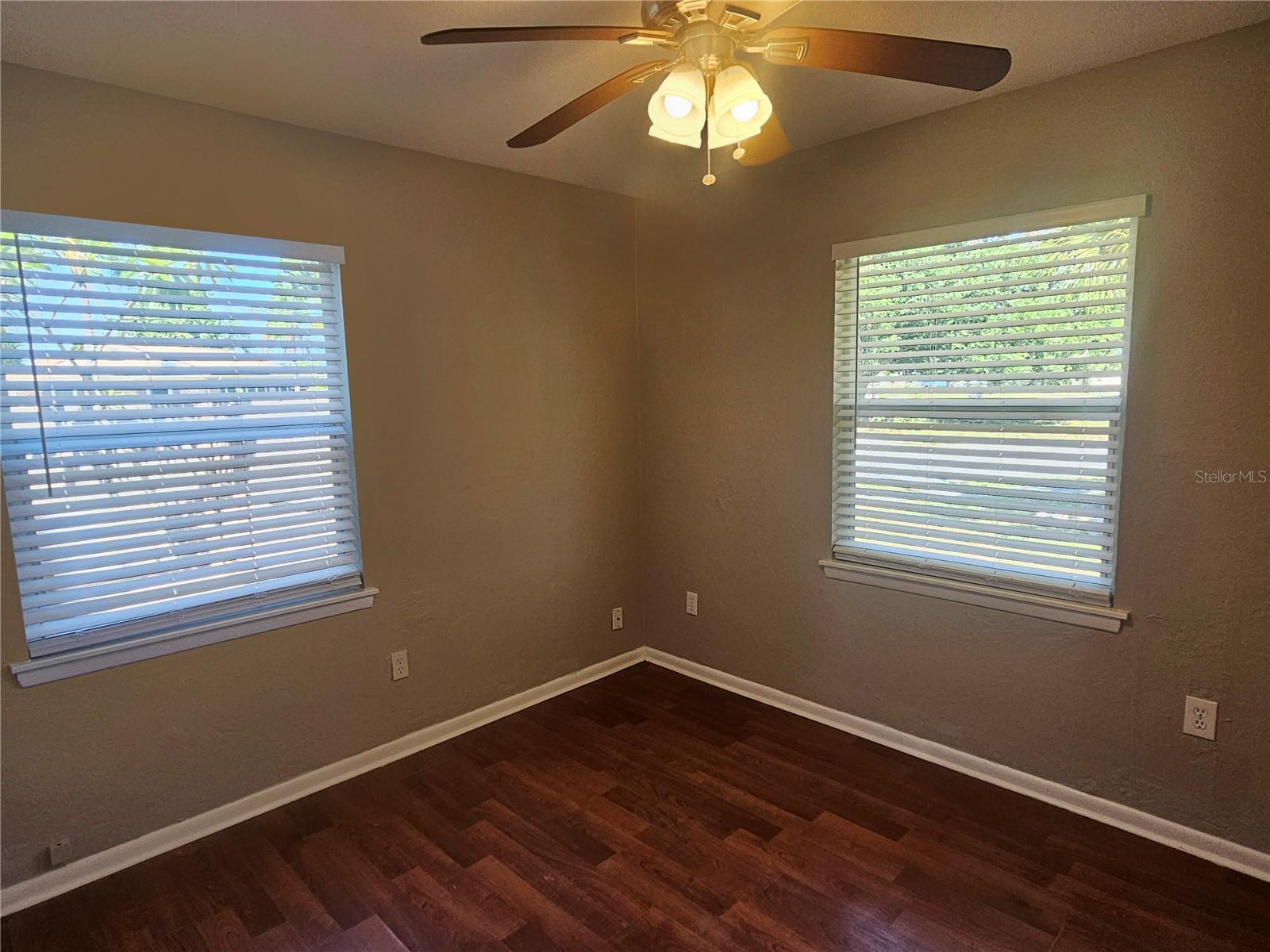 LAKE SARASOTA - Residential