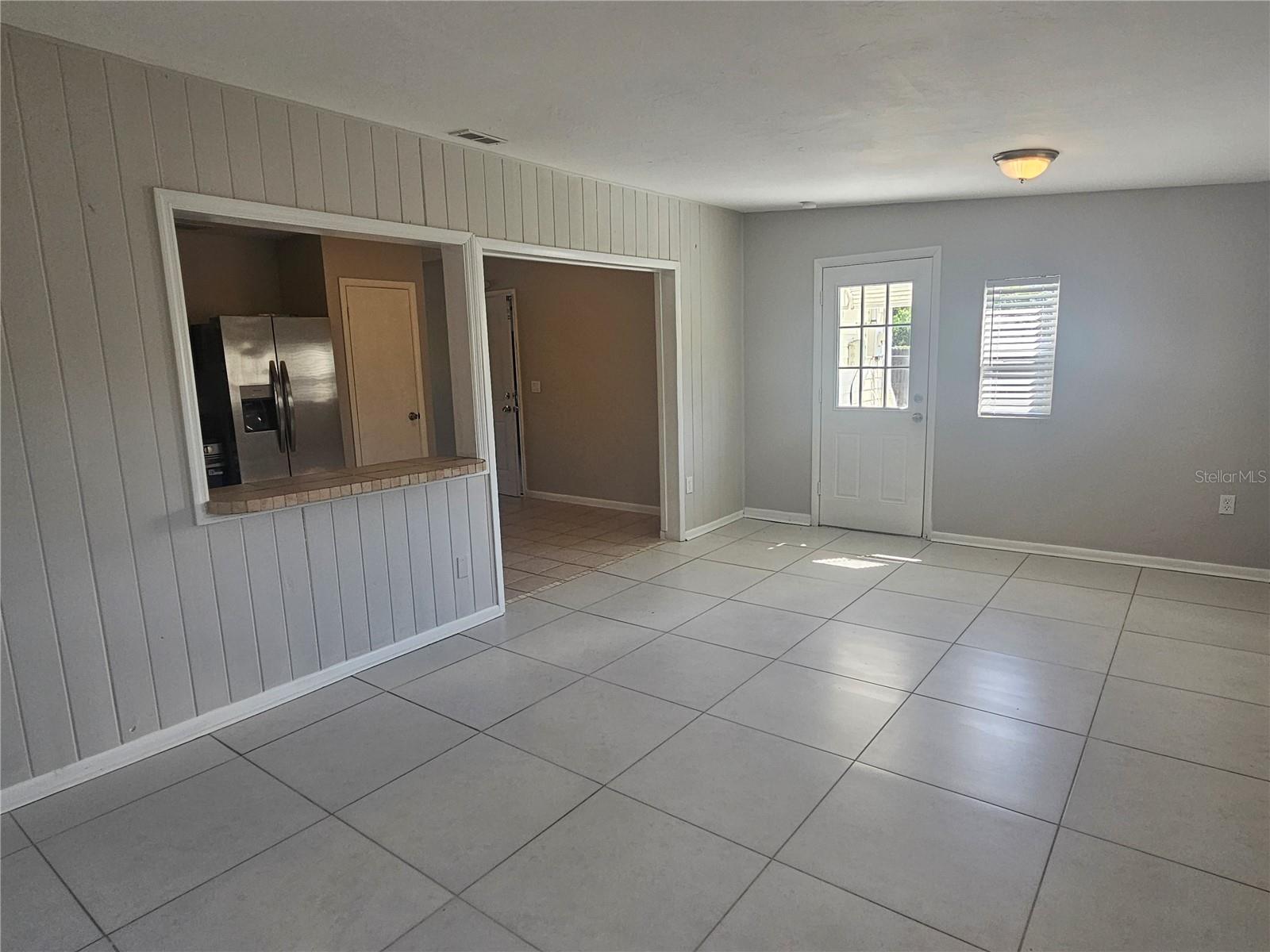 LAKE SARASOTA - Residential