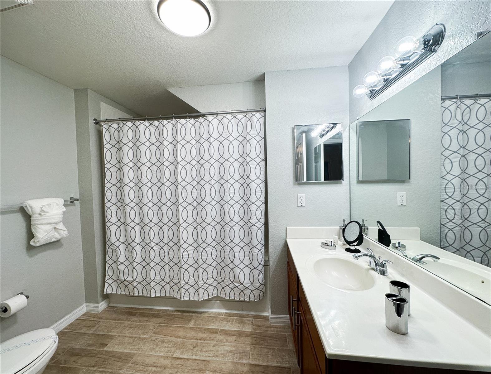 VENETIAN BAY VILLAGE CONDO PH 2 - Residential Lease