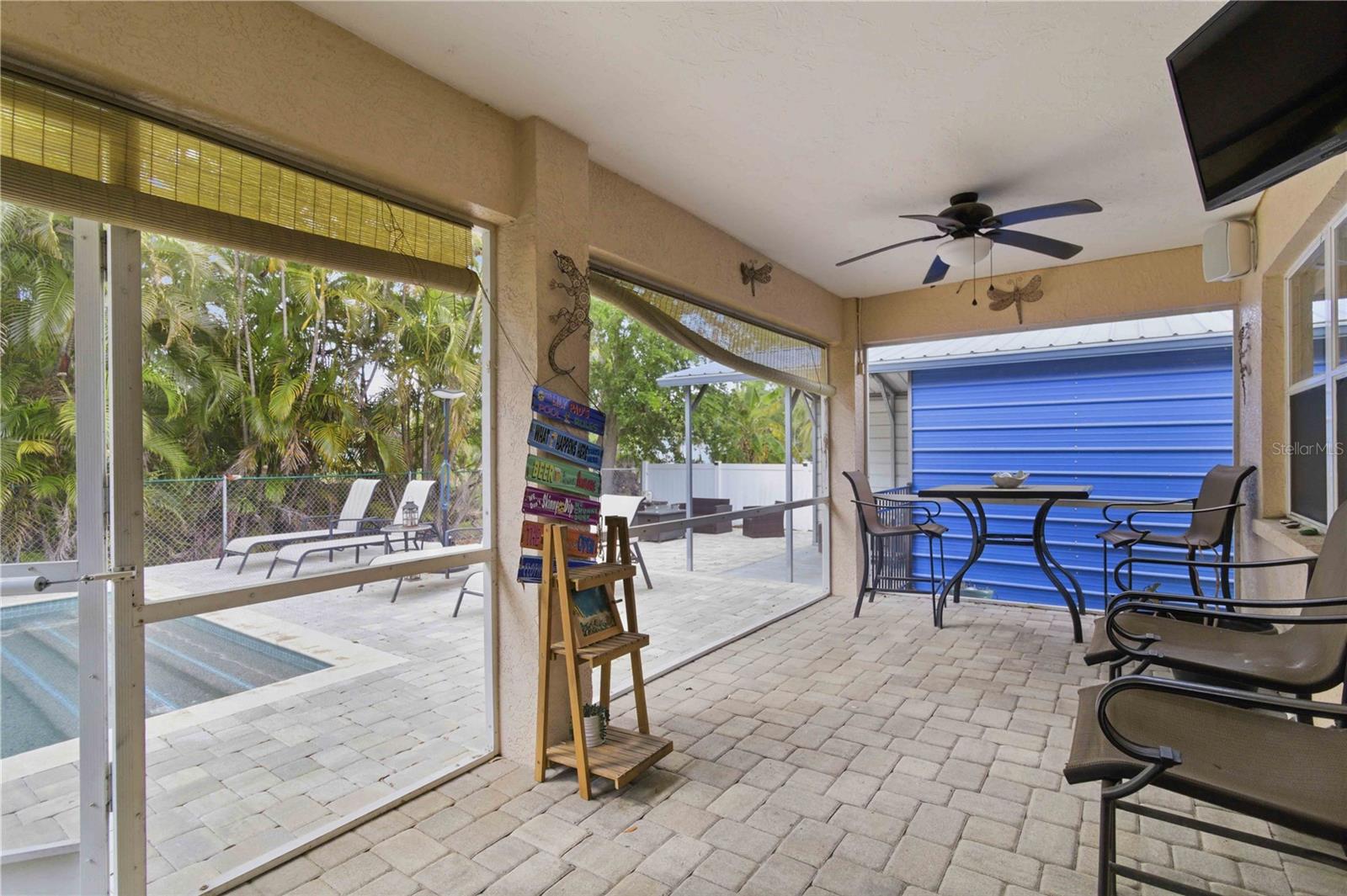 TROPICAL HARBOR SEC 3 - Residential