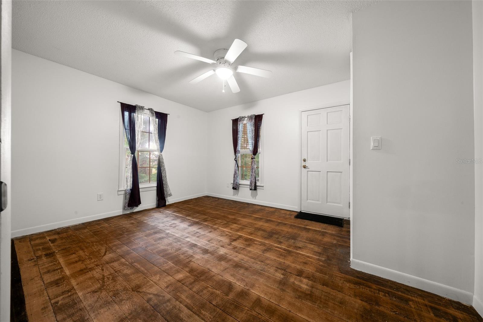 ANTHONY - Residential