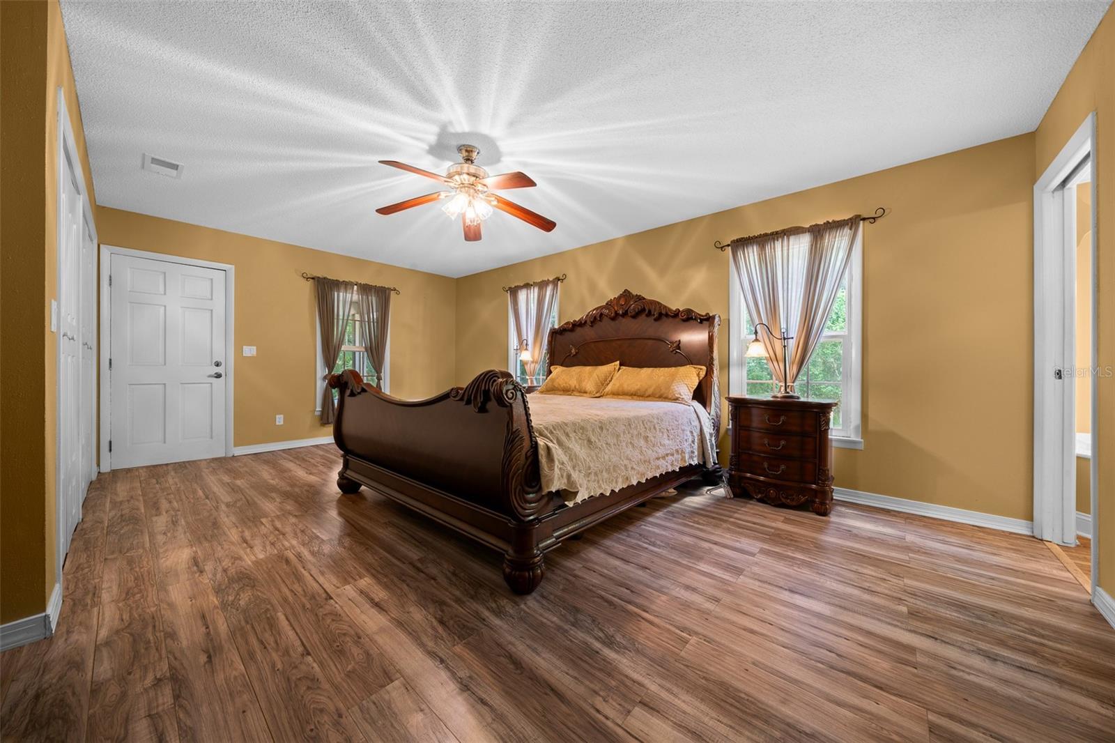 ANTHONY - Residential