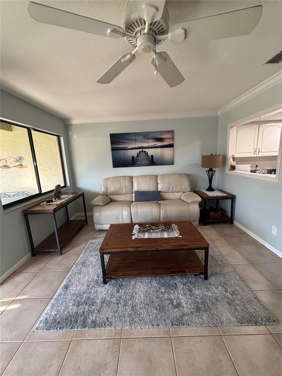 BAY STREET VILLAS - Residential