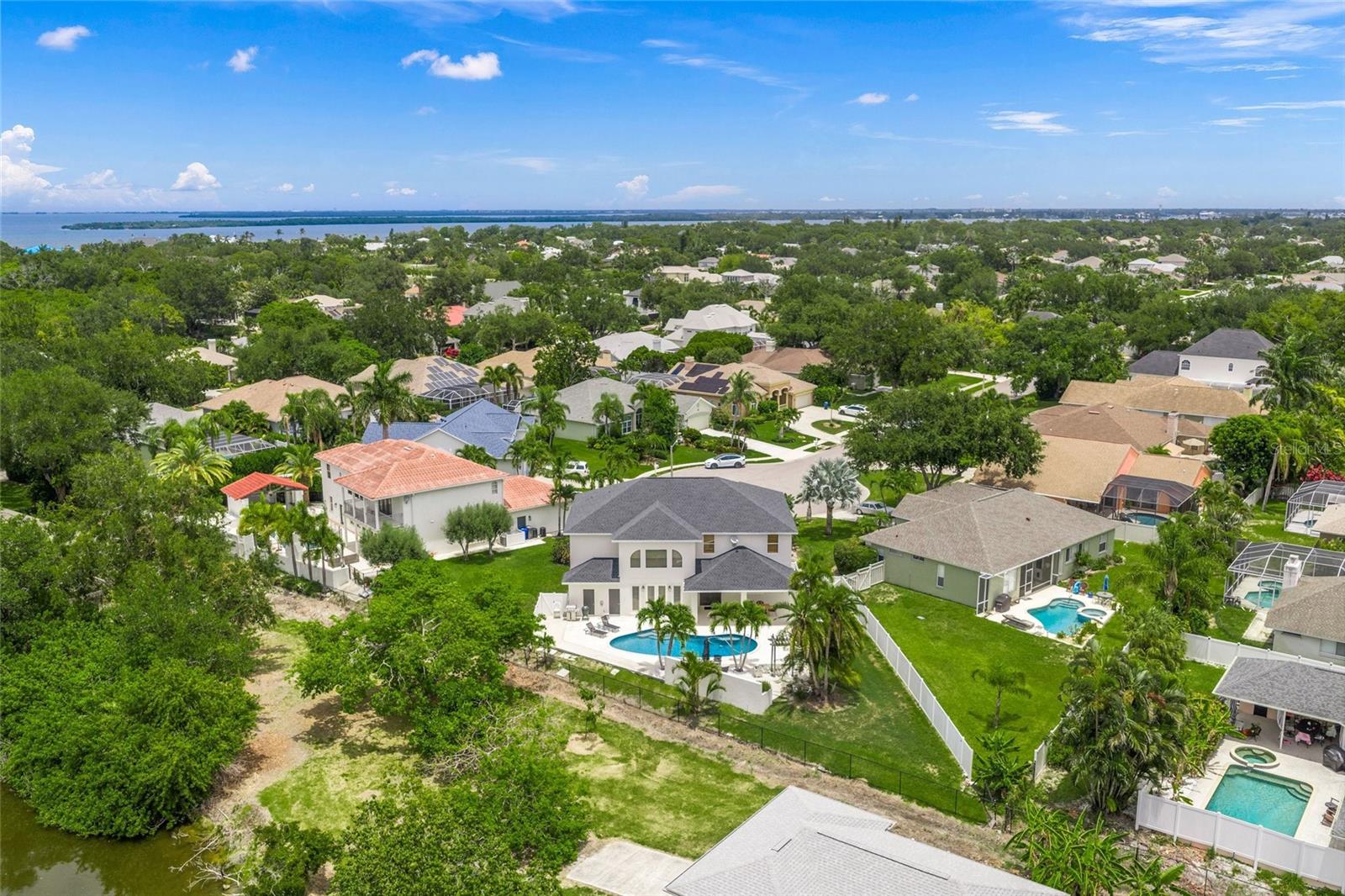MANGO PARK NORTHWEST - Residential