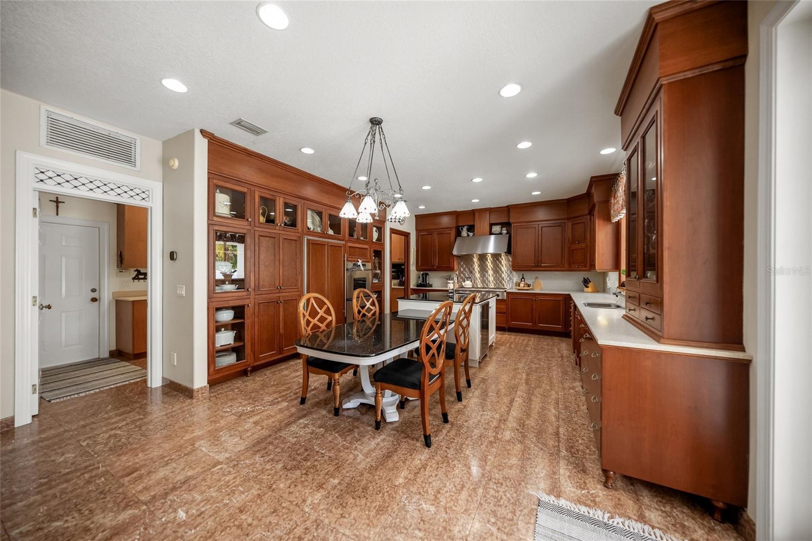 MANGO PARK NORTHWEST - Residential