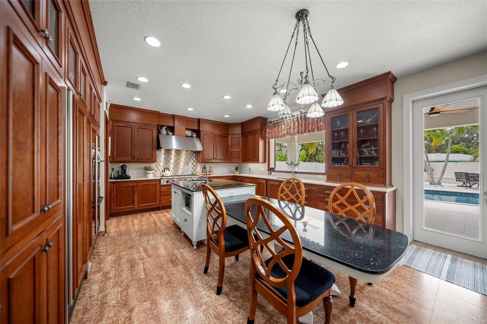 MANGO PARK NORTHWEST - Residential