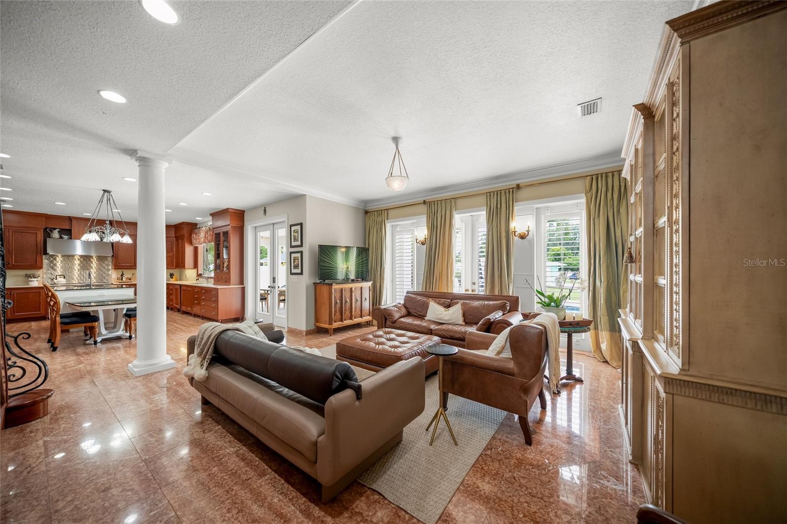 MANGO PARK NORTHWEST - Residential