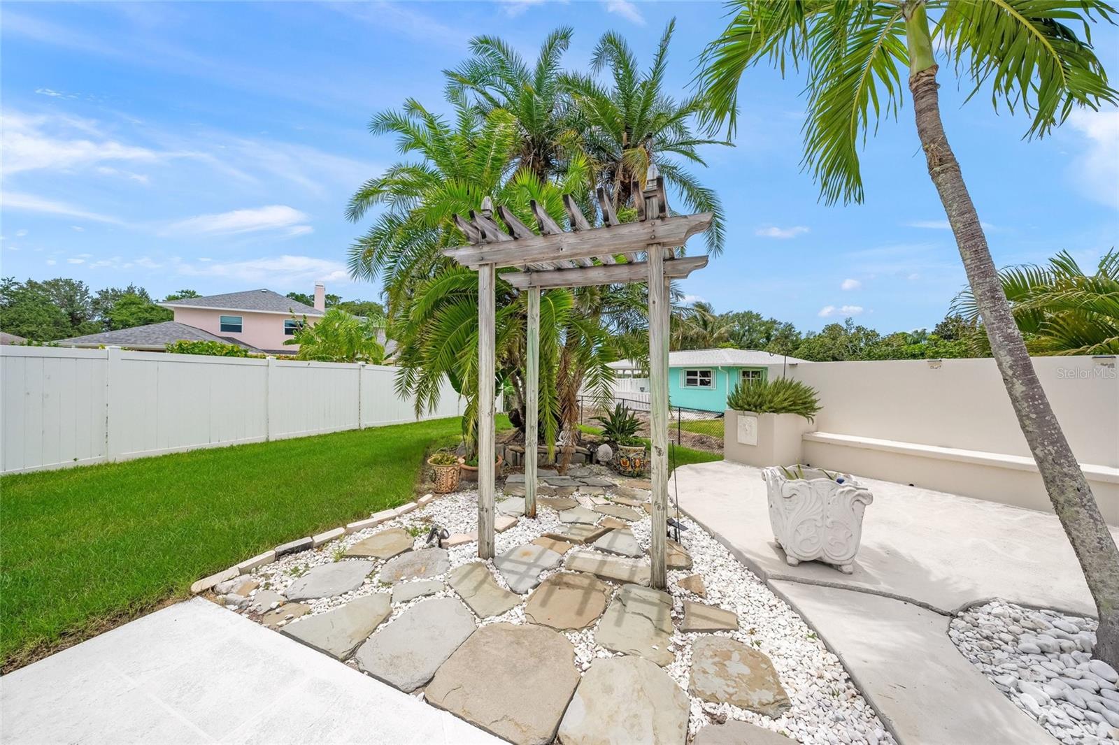 MANGO PARK NORTHWEST - Residential