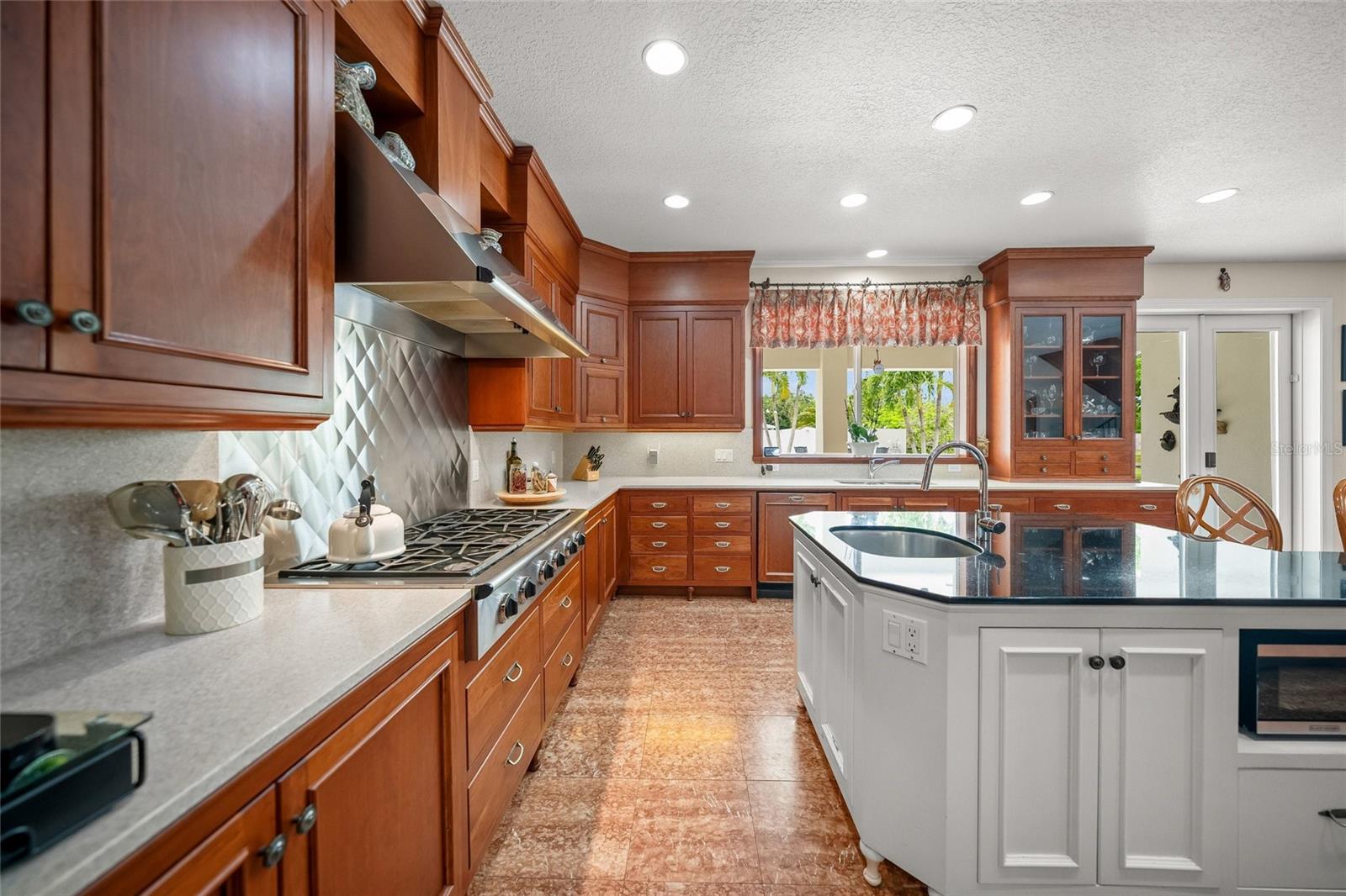 MANGO PARK NORTHWEST - Residential