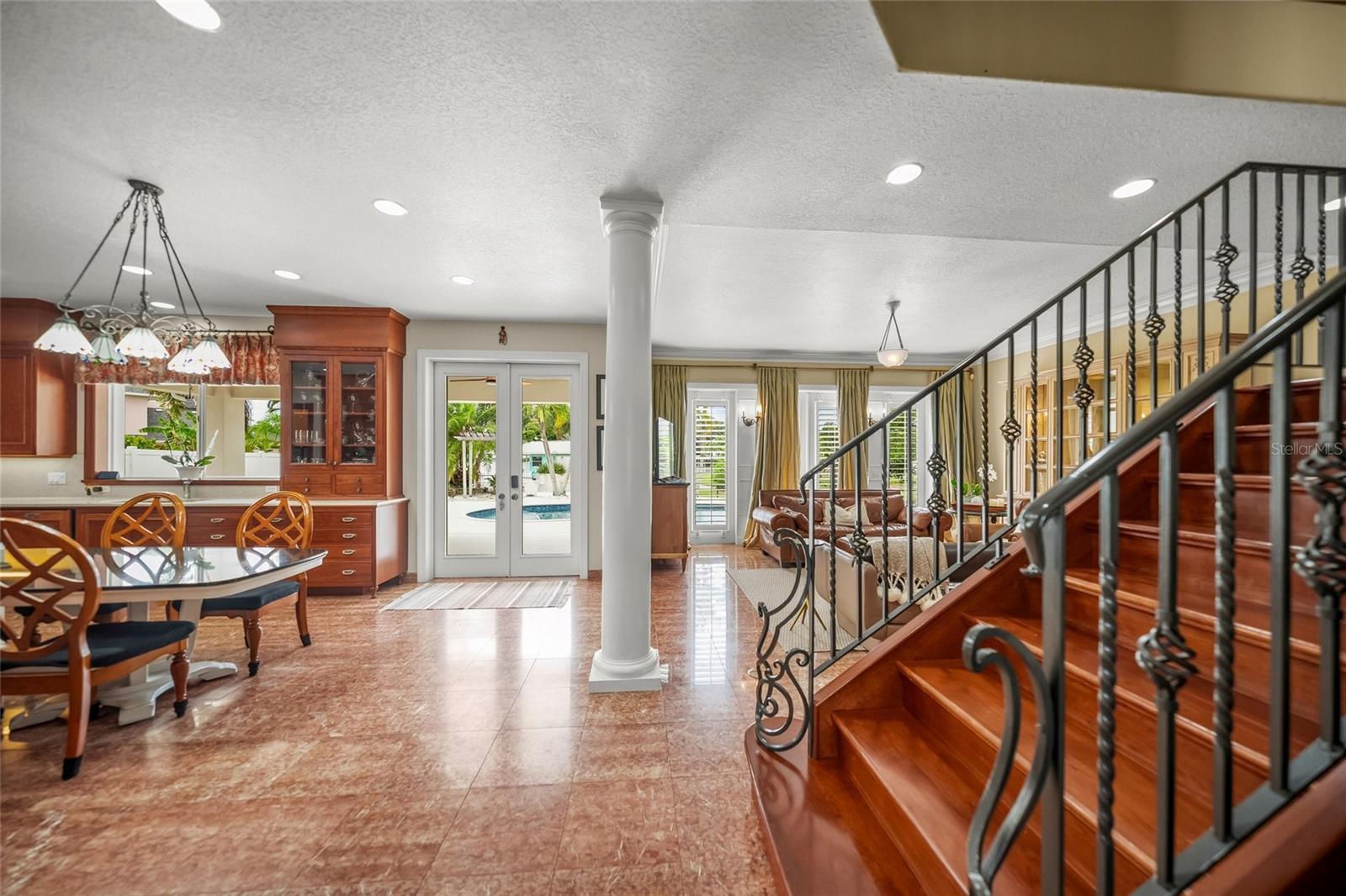 MANGO PARK NORTHWEST - Residential