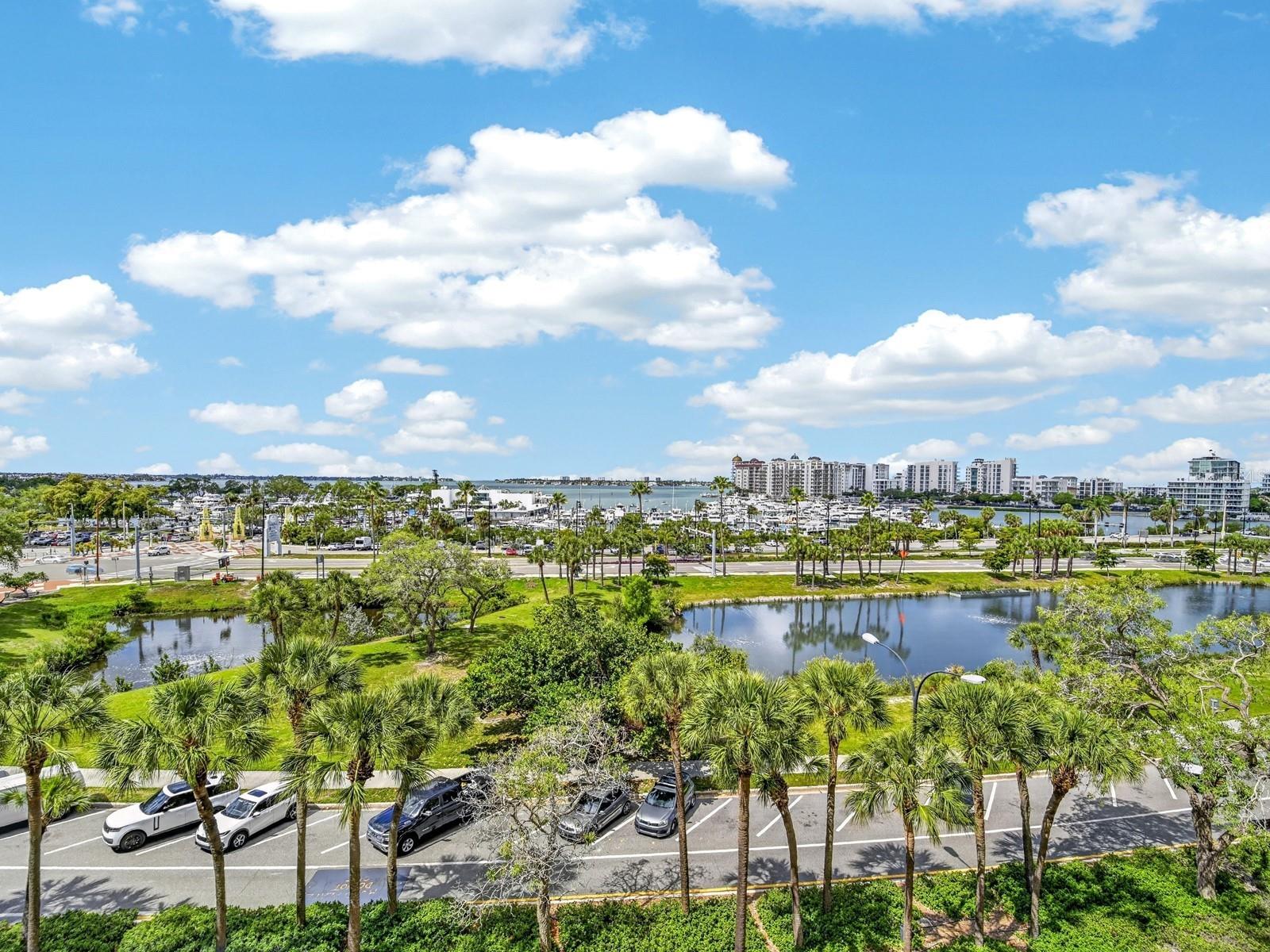 BAY PLAZA - Residential