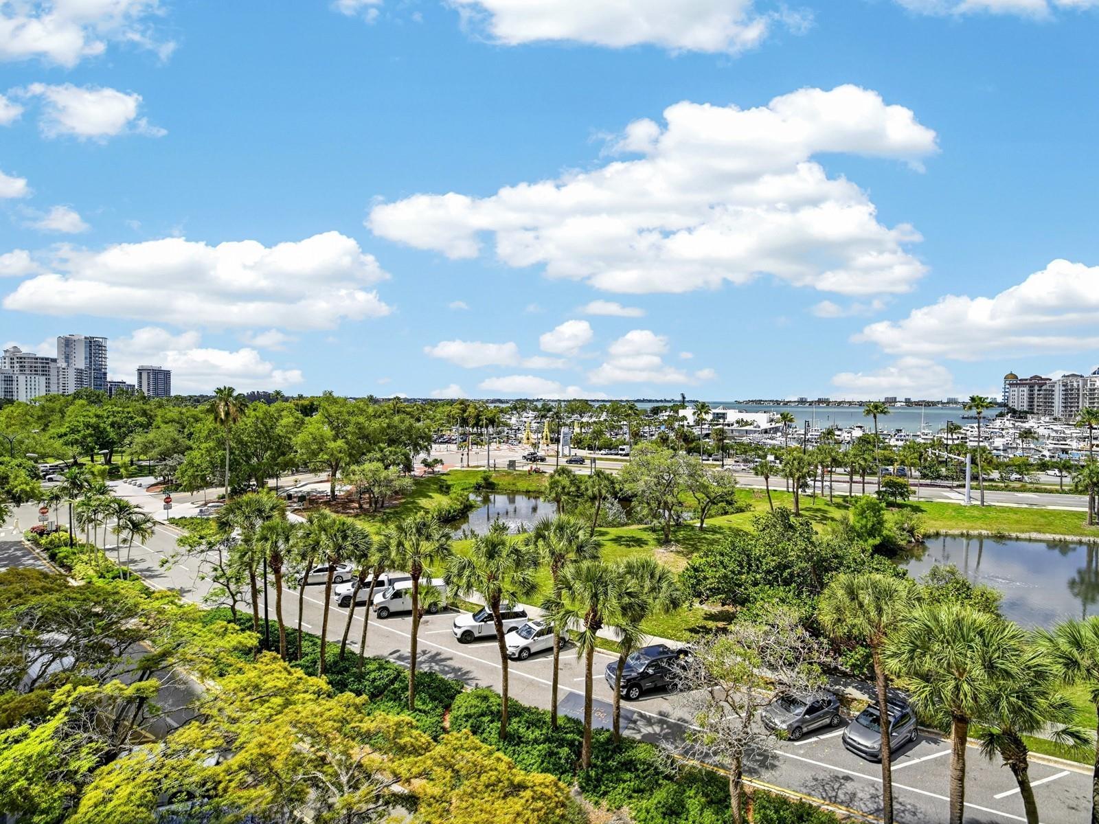 BAY PLAZA - Residential