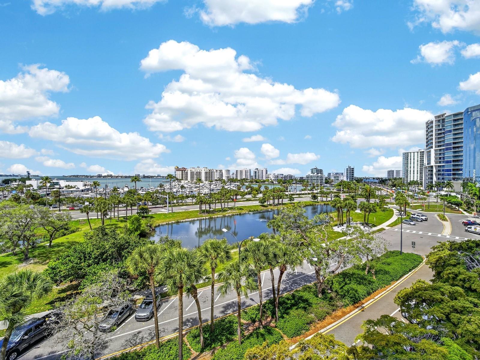 BAY PLAZA - Residential